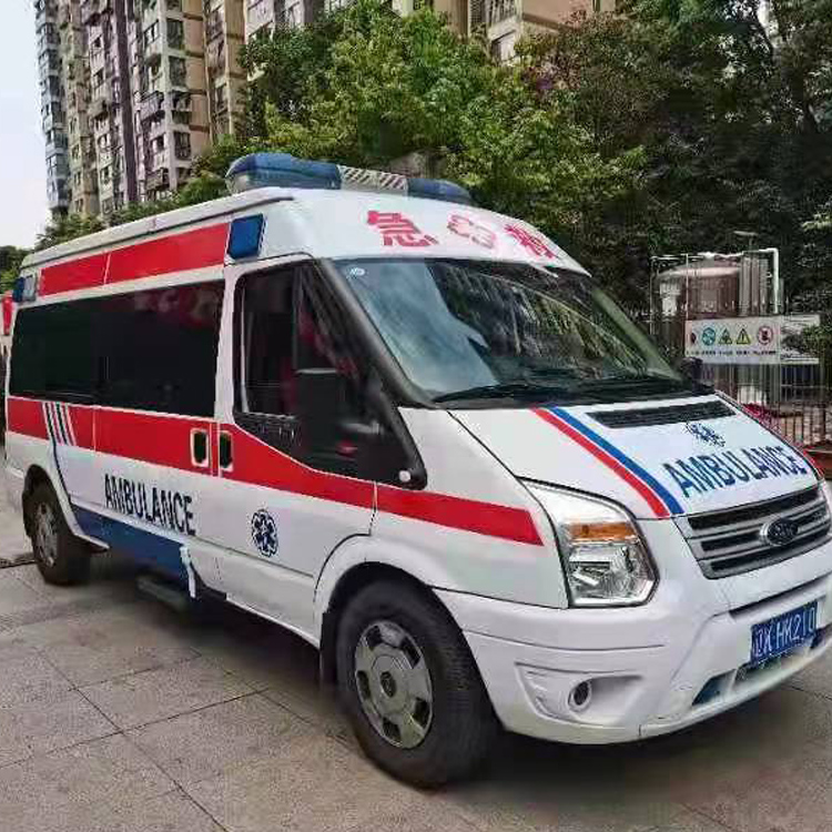 黟县长途救护车护送病人返乡